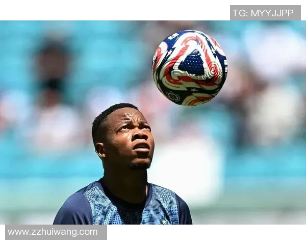 贝利与足球明星的传奇故事揭示了他在足球历史上的伟大地位